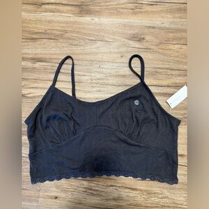 American Eagle crop top